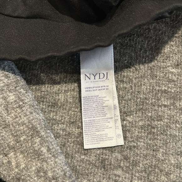 NYDJ Size 0 Skinny Black Stretchy Pants - Picture 8 of 13